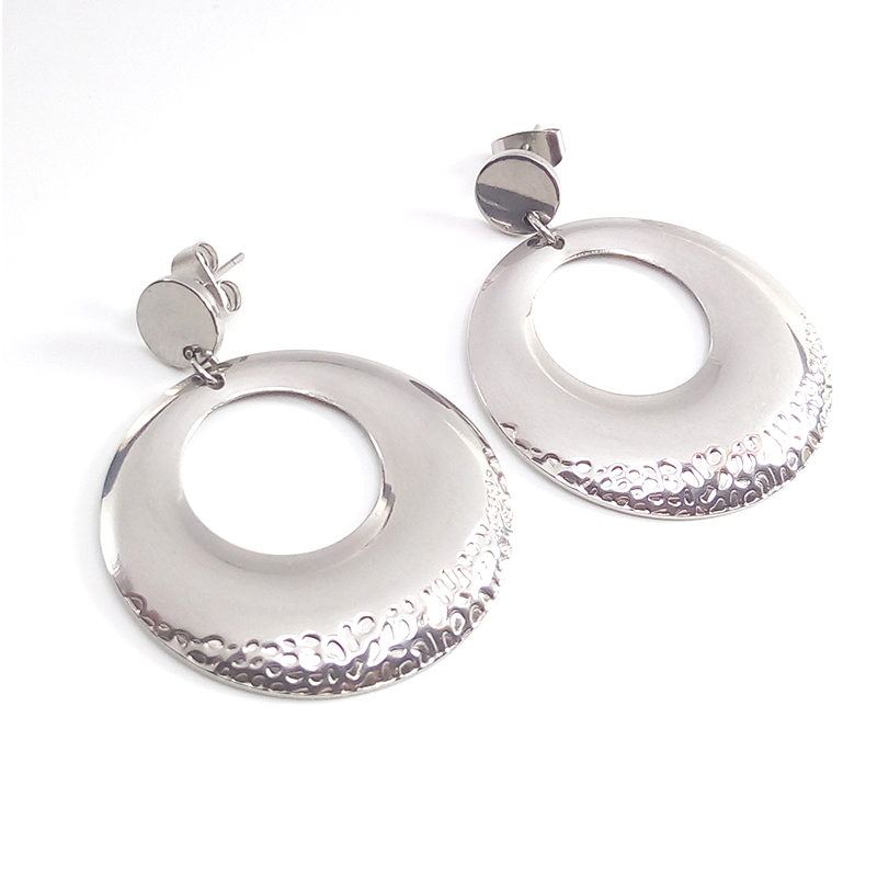 Round Pattern Dent Earrings