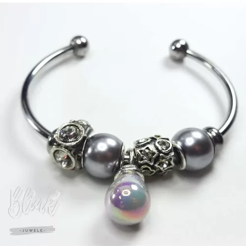 Wire Cuff Blinkdora #11