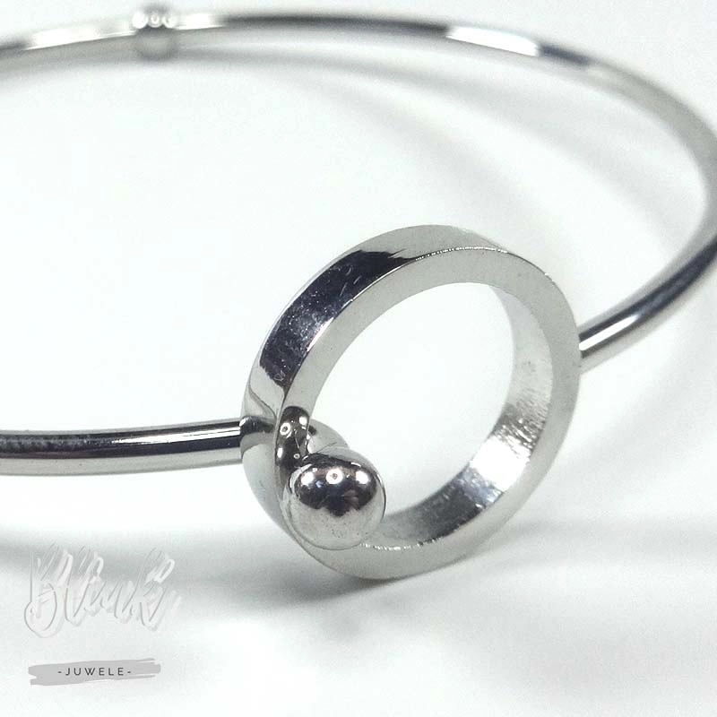 Circle Wire Bracelet