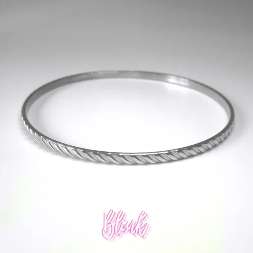 3.5mm Textured Bangle